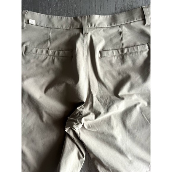 Lululemon Commission Shorts - Khaki 32 - Brand New, 11" Relaxed Fit - Picture 9 of 10